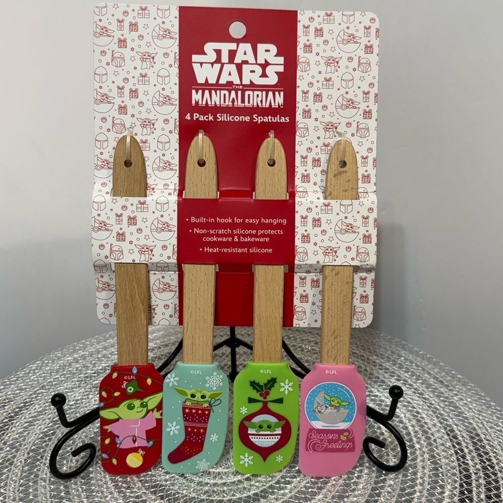 Disney Star Wars Christmas Spatulas Set of 4 NWT